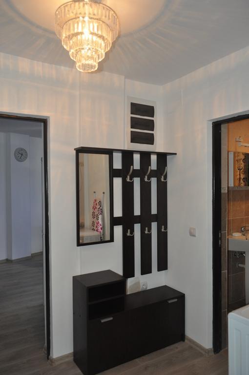 The Castle Apartment Gura Humorului Exterior photo